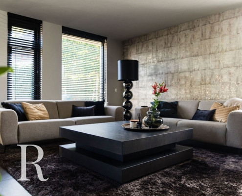 Cinewall en salontafel in Nuenen van Relaxury