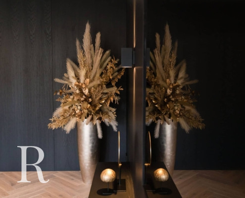 Project van Relaxury in Zevenhuizen met zwarte cinewall en soundbar