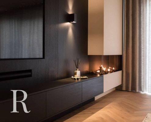 Project van Relaxury in Zevenhuizen met zwarte cinewall en soundbar