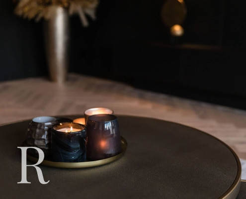 Project van Relaxury in Zevenhuizen met zwarte cinewall en soundbar