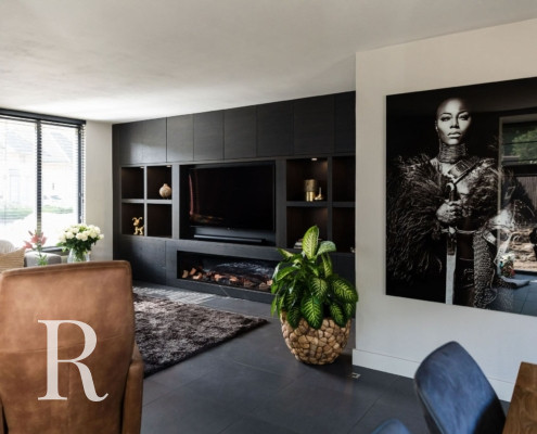 Project van Relaxury in Nuenen cinewall met sfeerhaard