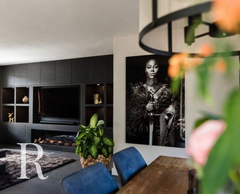 Project van Relaxury in Nuenen cinewall met sfeerhaard