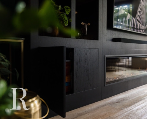 Relaxury in Wageningen voor cinewall met sfeerhaard, flatscreen en verlichting