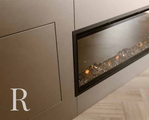 Taupe cinewall van Relaxury in Badhoeverdorp