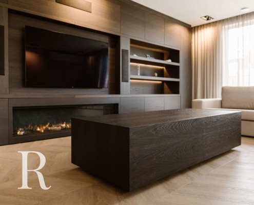 Bruine bloktafel en cinewall