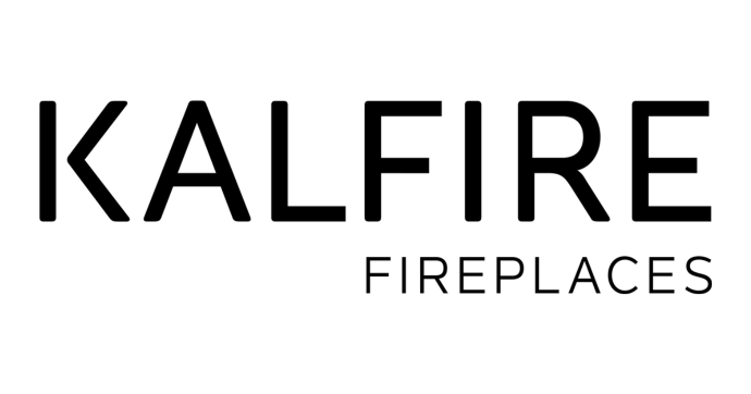Zwart tekstlogo met het woord KALFIRE in grote, vette letters boven het woord VUURPLAATS in kleinere, dunne letters, alles op een witte achtergrond.