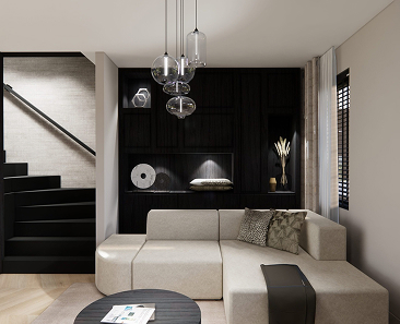 Moderne woonkamer met een lichtbeige sofa, donkerhouten ingebouwde planken met decoratie, een ronde salontafel met een tijdschrift en hanglampen aan het plafond. Links is een trap zichtbaar.